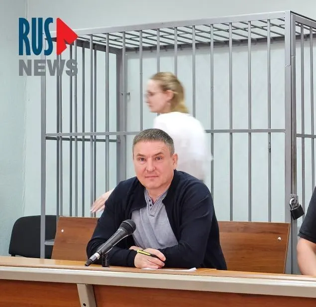 Суд отклонил иск правозащитника Алексея Соколова: в карцере доступ к бумаге и ручке ограничен полтора часа в день, и этого, по его словам, недостаточно для подготовки к судебным разбирательствам.