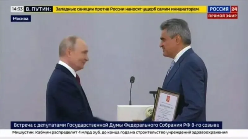 На церемонии награждения в Кремле Нечаев заявил, что для победы в специальной военной операции нужно сделать ещё больше и заверил: «Служу России!»