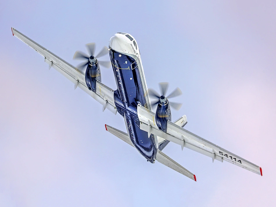 Ил‑114‑300 близок к получению сертификата и призван заменить устаревшие Ан‑24 и Як‑40 на региональных линиях в Сибири и на Дальнем Востоке, однако программа сталкивается с затяжными задержками и техническими проблемами с двигателями.