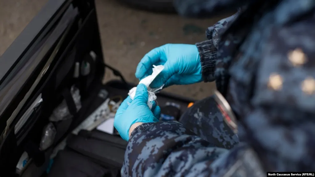 Кабинет министров в целом согласен с предложениями Верховного суда по смягчению наказаний за преступления, связанные с незаконным оборотом наркотиков, но выступает против снижения максимальных сроков за хранение в крупном и особо крупном размерах.