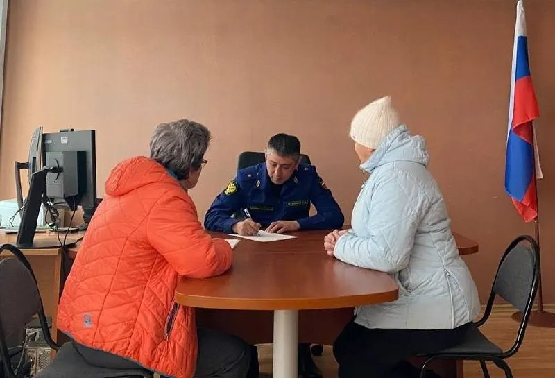 Сенаторы по предложению президента направили Паволина на аналогичную должность в Иркутской области. В Иркутске рассчитывают, что он займётся наведением порядка в сфере ЖКХ.