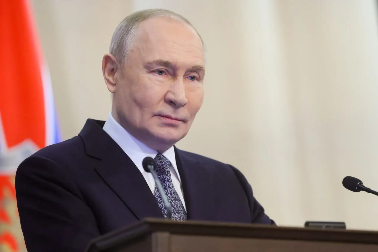 Президент России приедет в Казахстан по приглашению Касым-Жомарта Токаева. В ходе визита запланированы переговоры об укреплении стратегического партнёрства и союзнических отношений.