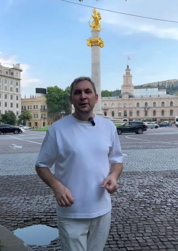 Россфинмониторинг включил в реестр экстремистов и террористов блогера и автора популярного русскоязычного проекта о Грузии. Сам Левшиц пока не комментировал.