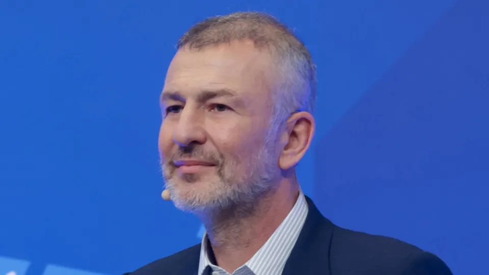 Миллиардер избежал конфискации энергокомпании после выплаты 32 млрд рублей образовательному центру под президентским патронажем — сумма почти совпадает с ценой покупки СИБЭКО.