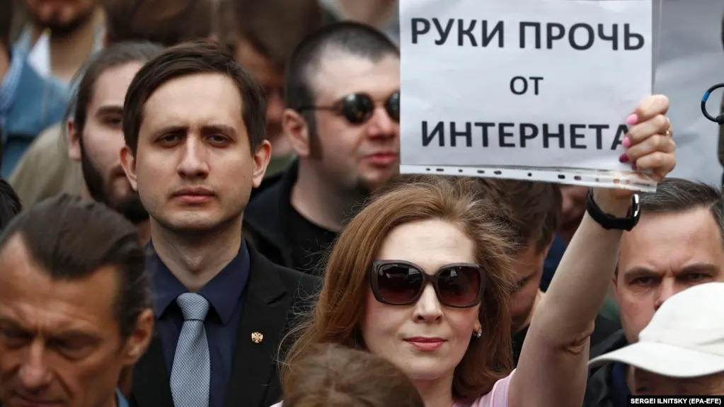 Власти продолжают бороться с сервисами обхода блокировок: блокируются IP-адреса десятков VPN и возникают технические сбои у пользователей.