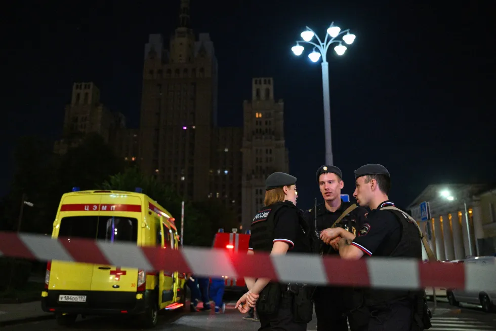 В московском ресторане Balzi Rossi произошёл взрыв. По данным властей, погибли пять человек, ещё 19 ранены. Расследование продолжается.