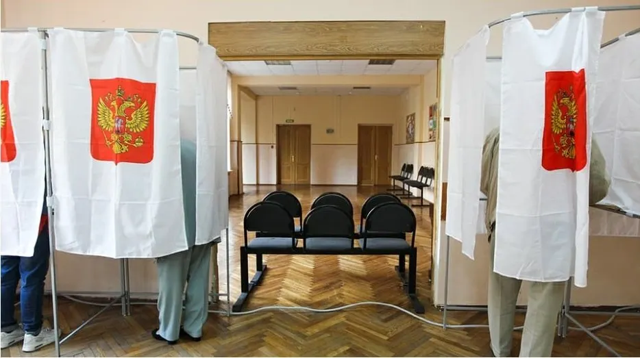 Новый руководящий документ призывает фиксировать нарушения и поддерживать решения УИК; критики называют это попыткой управлять выборами.