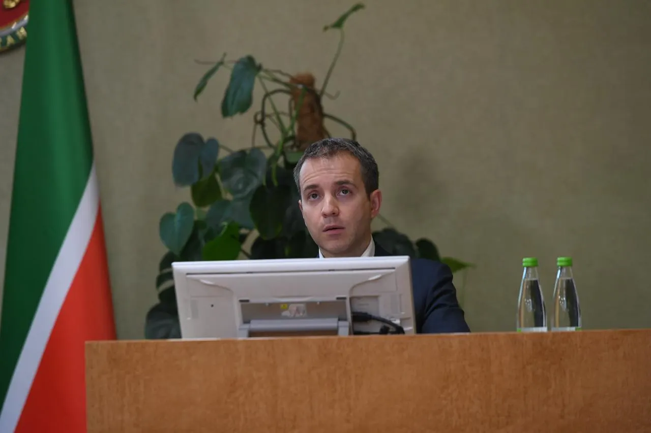Бывший глава Минсвязи РФ и РТ Николай Никифоров арестован по делу Finiko; задержание проходит заочно, место нахождения неизвестно.