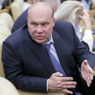 Депутат Государственной Думы предложил официально учредить памятную дату для участников специальной военной операции, возможно, в последнее воскресенье марта; идея не требует звания героя и направлена на признание вклада населения.