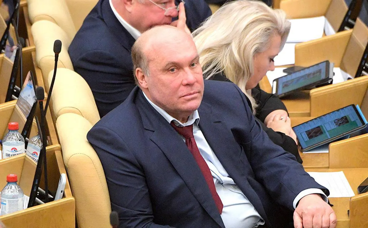Депутат назвал сообщения о возможной мобилизации слухами и сообщил, что подобную информацию распространяют иностранные спецслужбы для запугивания россиян.